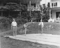 Filename=shuffleboard1.jpg
Filesize=51KiB
Dimensions=673x539
Date added=Nov 19, 2006 shuffleboard1.jpg