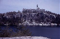 Filename=1968-Cliff_House_Lake_Minnewaska2CNY.jpg
Filesize=132KiB
Dimensions=1024x670
Date added=Jan 17, 2013 1968-Cliff_House_Lake_Minnewaska2CNY.jpg