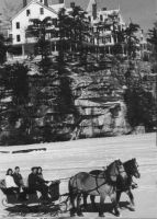 Filename=sledonlake.jpg
Filesize=50KiB
Dimensions=451x629
Date added=Nov 19, 2006 sledonlake.jpg