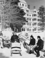 Filename=snowmobiles.jpg
Filesize=57KiB
Dimensions=539x690
Date added=Nov 19, 2006 snowmobiles.jpg